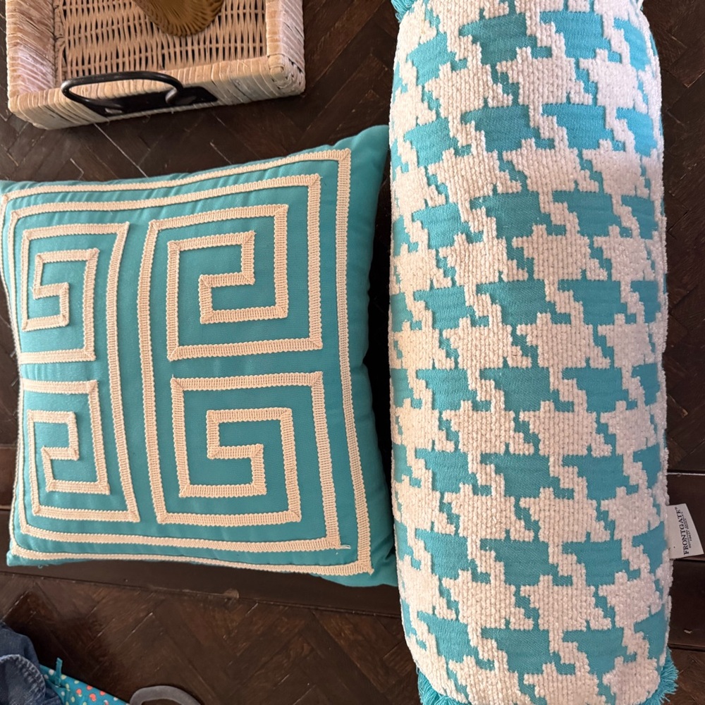 Frontgate Turquoise and White outdoor Accent Pillow Set